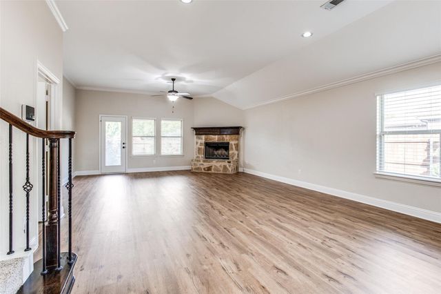 3017 Carlton Parkway, Waxahachie, TX 75165