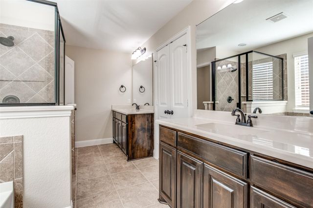 3017 Carlton Parkway, Waxahachie, TX 75165