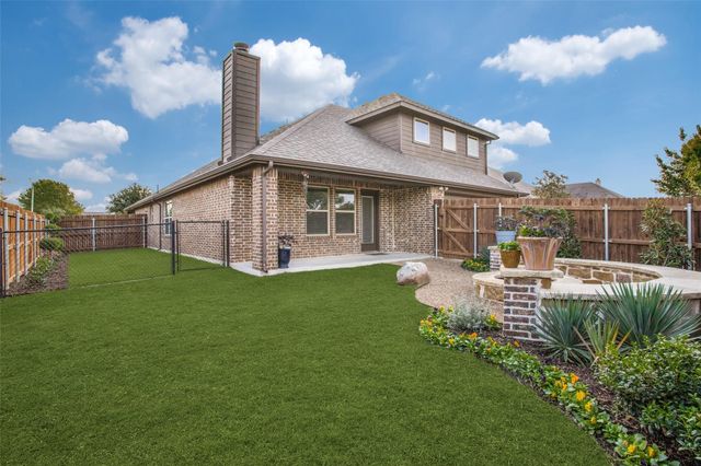 3017 Carlton Parkway, Waxahachie, TX 75165