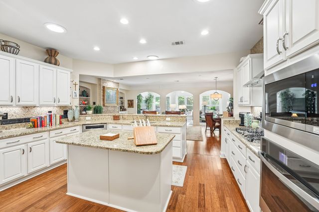 271 Antebellum Ln, Mount Juliet, TN 37122