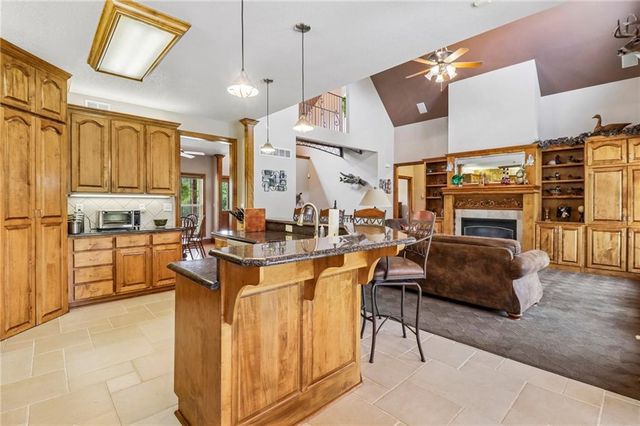 24810 E 199th Street, Pleasant Hill, MO 64080