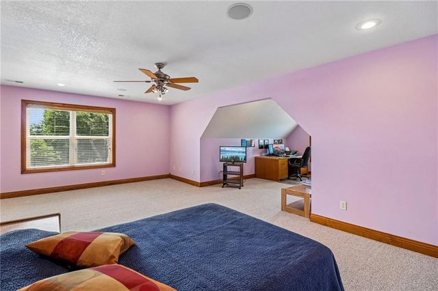 24810 E 199th Street, Pleasant Hill, MO 64080