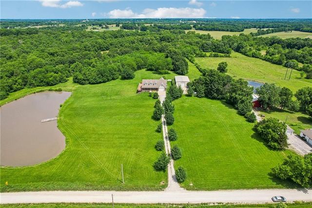 24810 E 199th Street, Pleasant Hill, MO 64080