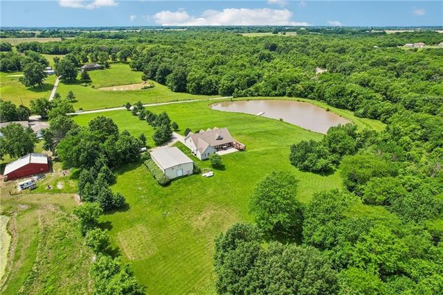 24810 E 199th Street, Pleasant Hill, MO 64080