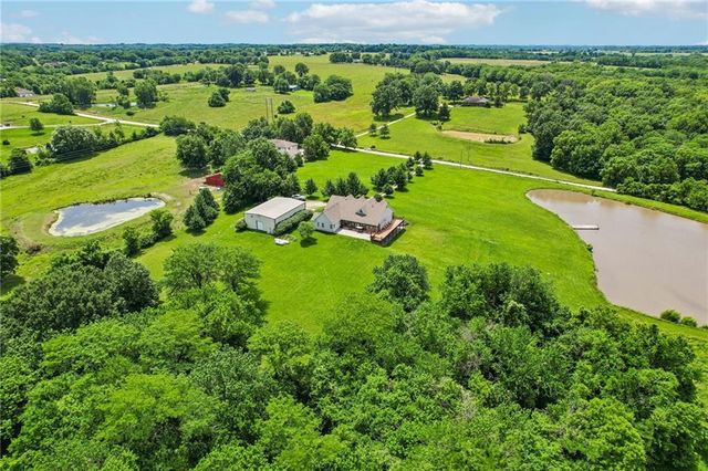 24810 E 199th Street, Pleasant Hill, MO 64080