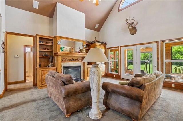 24810 E 199th Street, Pleasant Hill, MO 64080