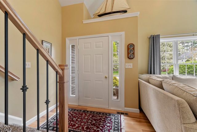 35 Exeter Farms Road, Exeter, NH 03833