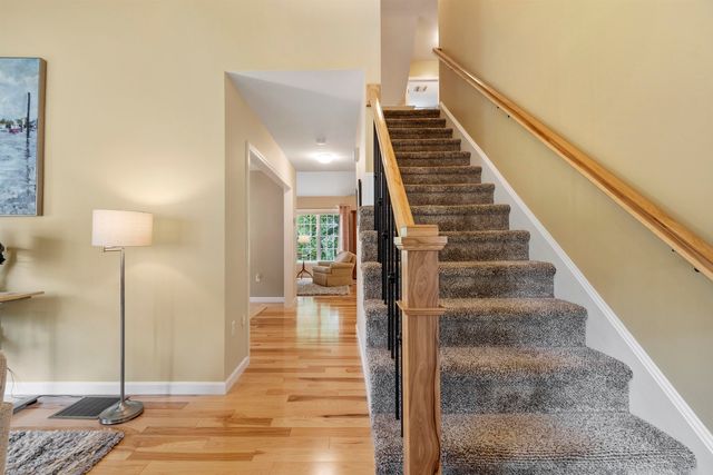 35 Exeter Farms Road, Exeter, NH 03833