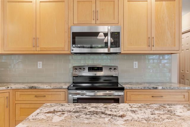 35 Exeter Farms Road, Exeter, NH 03833