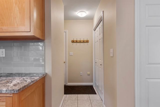 35 Exeter Farms Road, Exeter, NH 03833