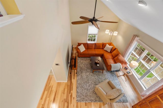 35 Exeter Farms Road, Exeter, NH 03833