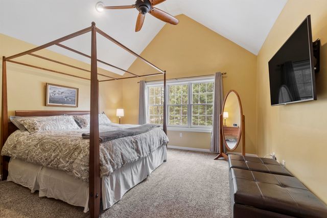 35 Exeter Farms Road, Exeter, NH 03833