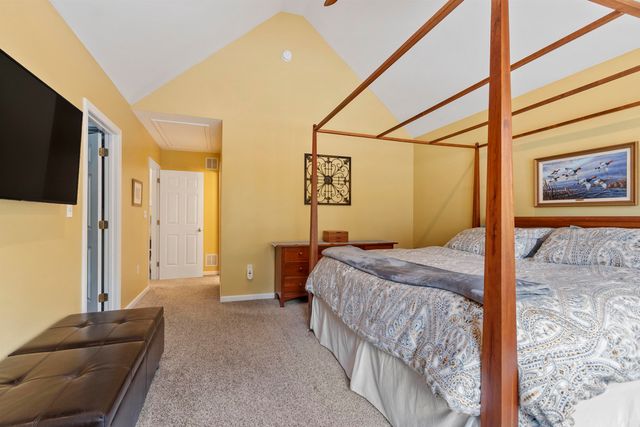 35 Exeter Farms Road, Exeter, NH 03833