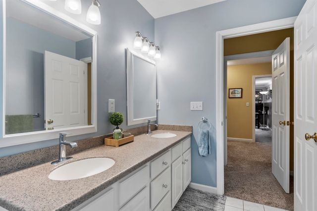 35 Exeter Farms Road, Exeter, NH 03833