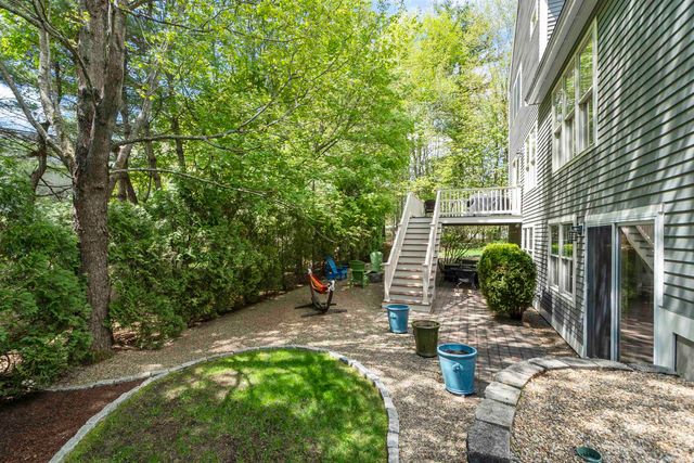 35 Exeter Farms Road, Exeter, NH 03833