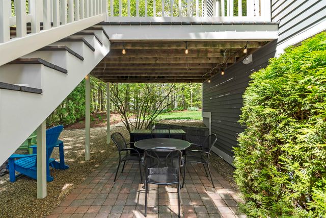 35 Exeter Farms Road, Exeter, NH 03833