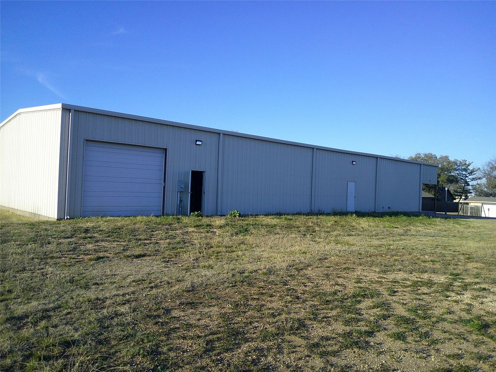 124 S Nolan River Road B, Cleburne, TX 76033 — photo 5