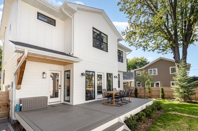 31X Stonebridge Boulevard, Saint Paul, MN 55105