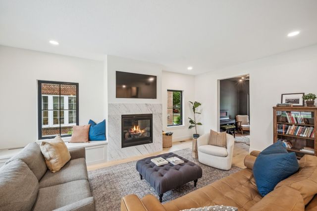 31X Stonebridge Boulevard, Saint Paul, MN 55105