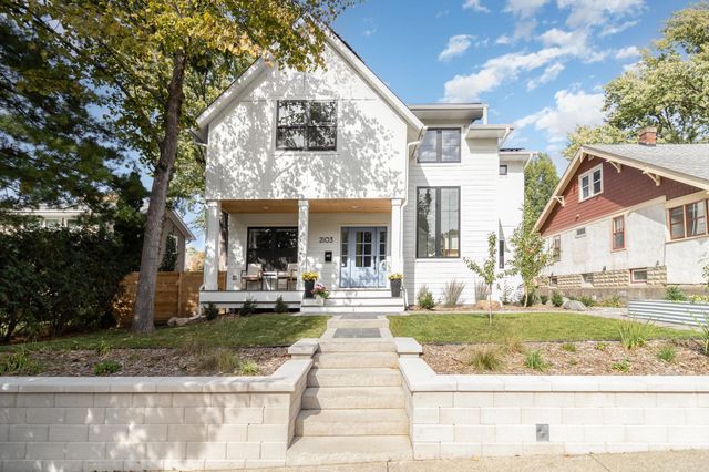 31X Stonebridge Boulevard, Saint Paul, MN 55105