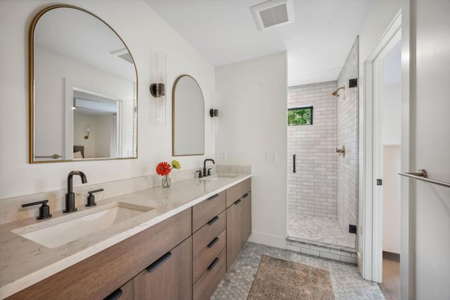 31X Stonebridge Boulevard, Saint Paul, MN 55105