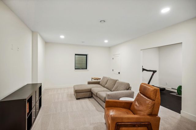 31X Stonebridge Boulevard, Saint Paul, MN 55105