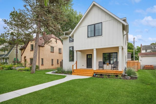 31X Stonebridge Boulevard, Saint Paul, MN 55105