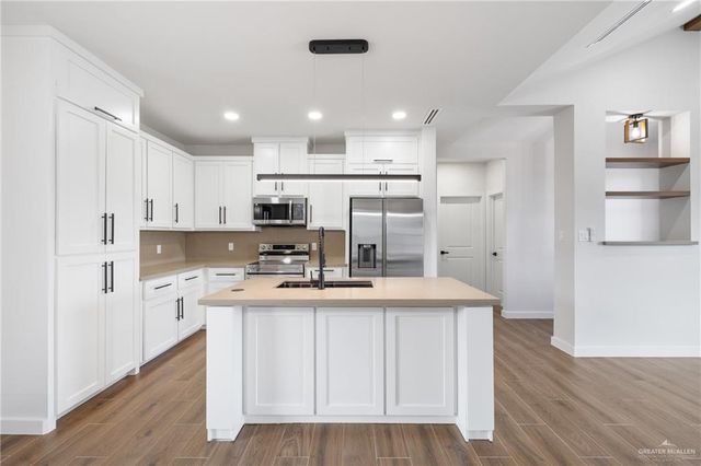 1829 N Mangrove Street, San Juan, TX 78589