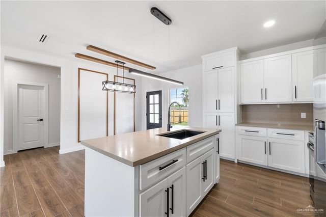 1829 N Mangrove Street, San Juan, TX 78589