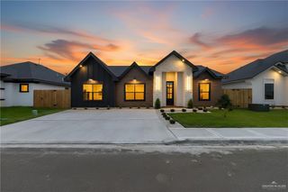 1829 N Mangrove Street, San Juan, TX 78589