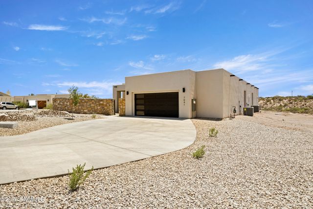 7041 Purple Mountain Avenue, Las Cruces, NM 88007