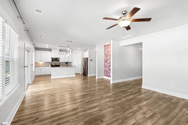 569 Laxton Road, Greer, SC 29651