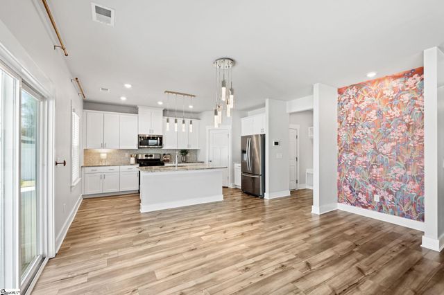 569 Laxton Road, Greer, SC 29651