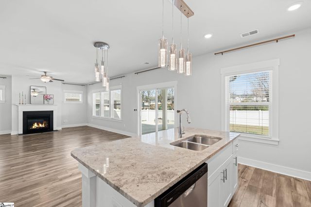 569 Laxton Road, Greer, SC 29651