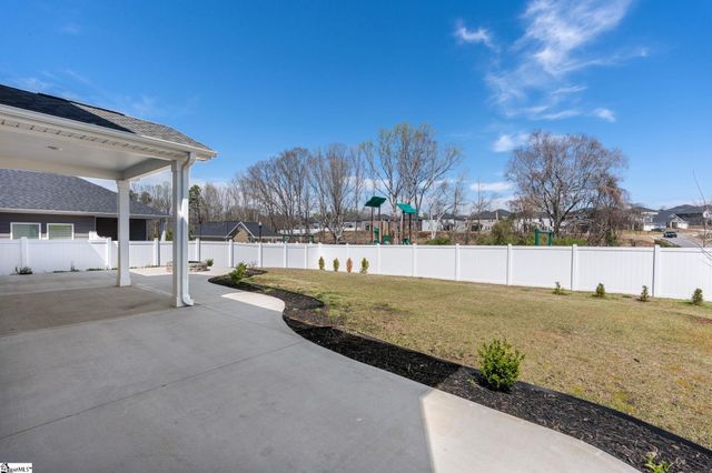 569 Laxton Road, Greer, SC 29651