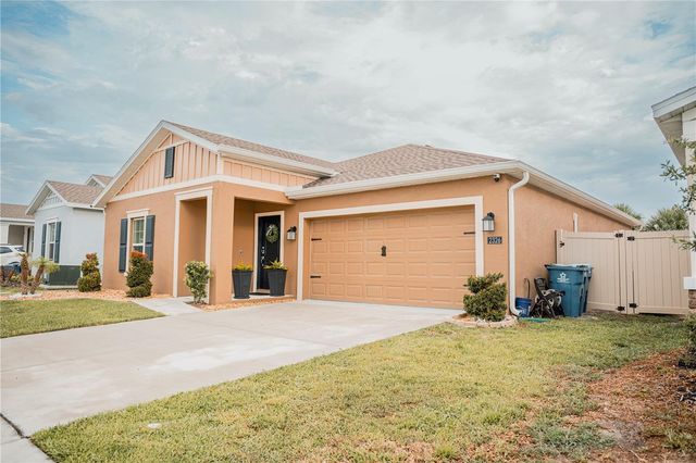 2326 BURNEY FALLS LANE, Davenport, FL 33837