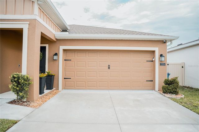 2326 BURNEY FALLS LANE, Davenport, FL 33837