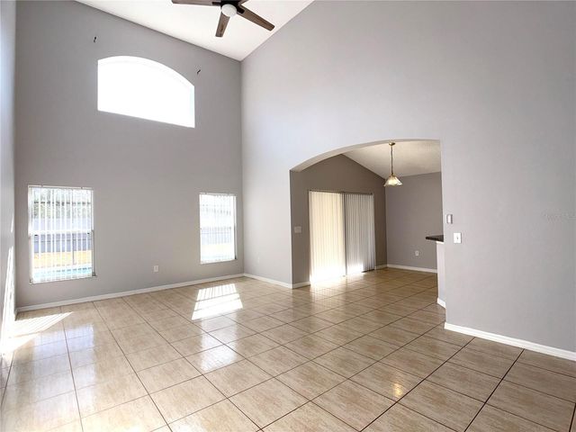 732 CASTERTON CIRCLE, Davenport, FL 33897