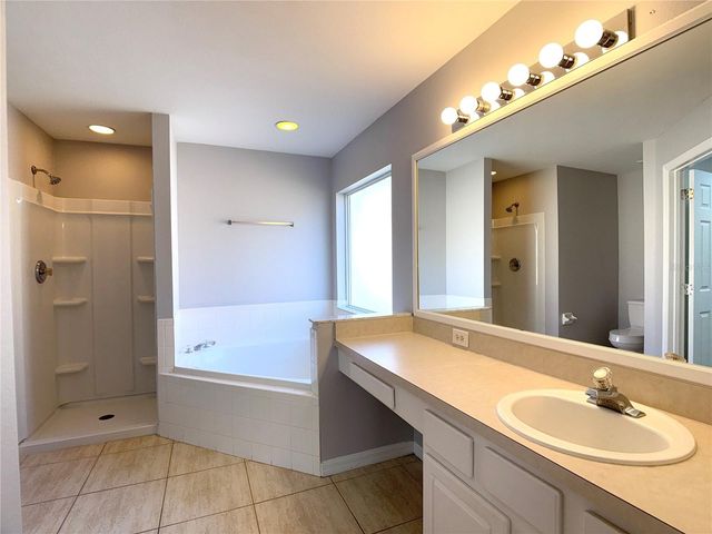 732 CASTERTON CIRCLE, Davenport, FL 33897