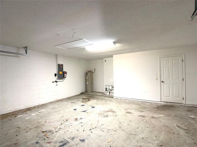 732 CASTERTON CIRCLE, Davenport, FL 33897