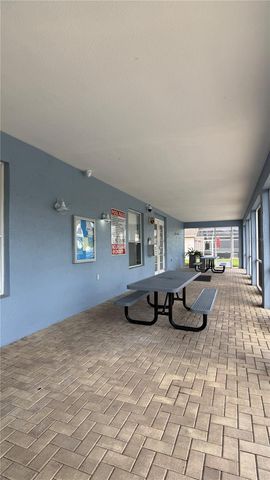 732 CASTERTON CIRCLE, Davenport, FL 33897