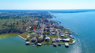323 Lake Livingston Drive, Livingston, TX 77351
