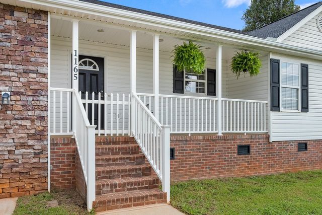 1165 Clark Road, Inman, SC 29349