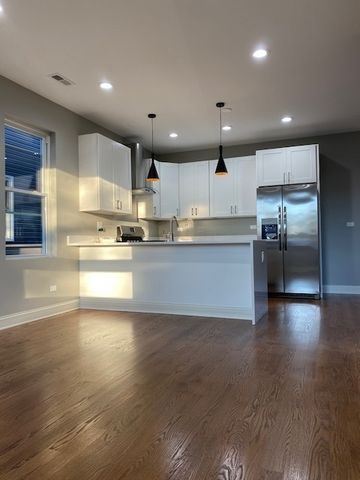 4741 S Michigan Avenue 2, Chicago, IL 60615