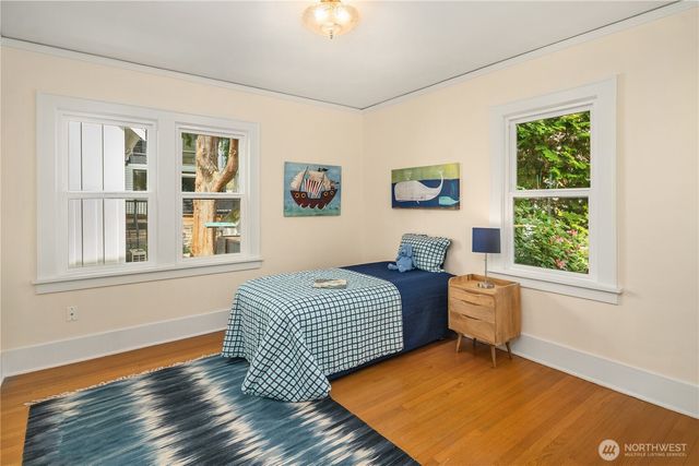 6216 33rd Avenue NE, Seattle, WA 98115