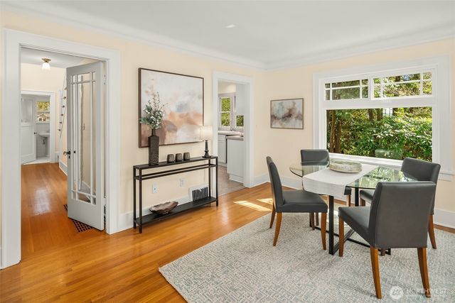 6216 33rd Avenue NE, Seattle, WA 98115