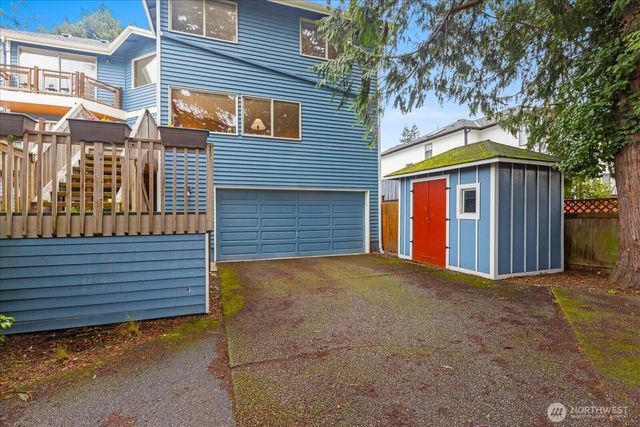 19055 21st Avenue NW, Shoreline, WA 98177