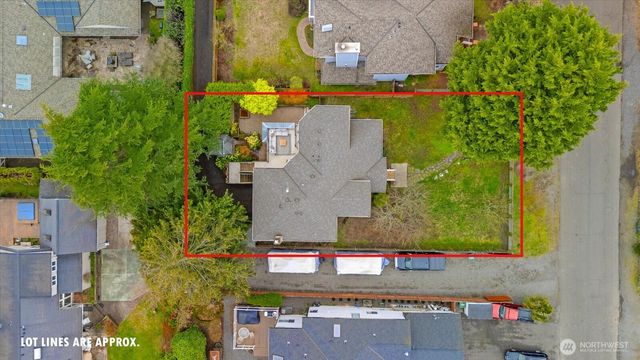 19055 21st Avenue NW, Shoreline, WA 98177