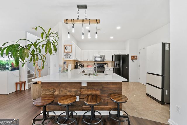 320 Blackwood Lane, Suwanee, GA 30024