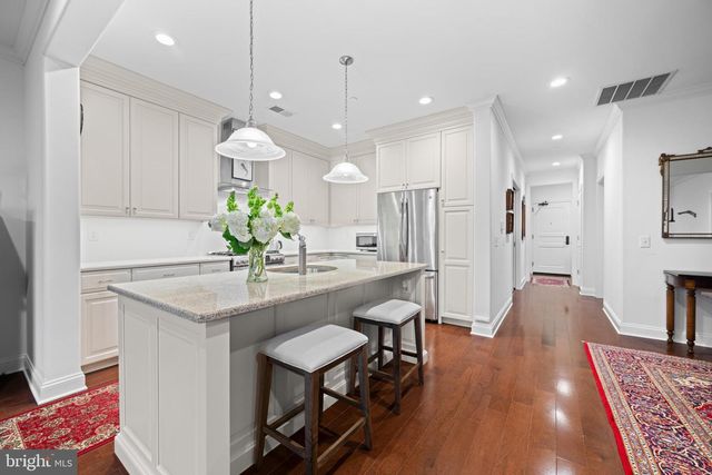 6205 PARKVIEW DR, Haverford, PA 19041